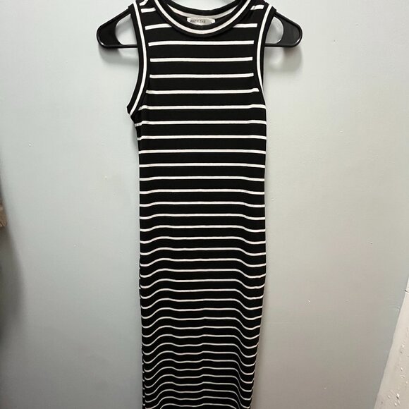 Black/White Striped Maxi Dress - Picture 1 of 4
